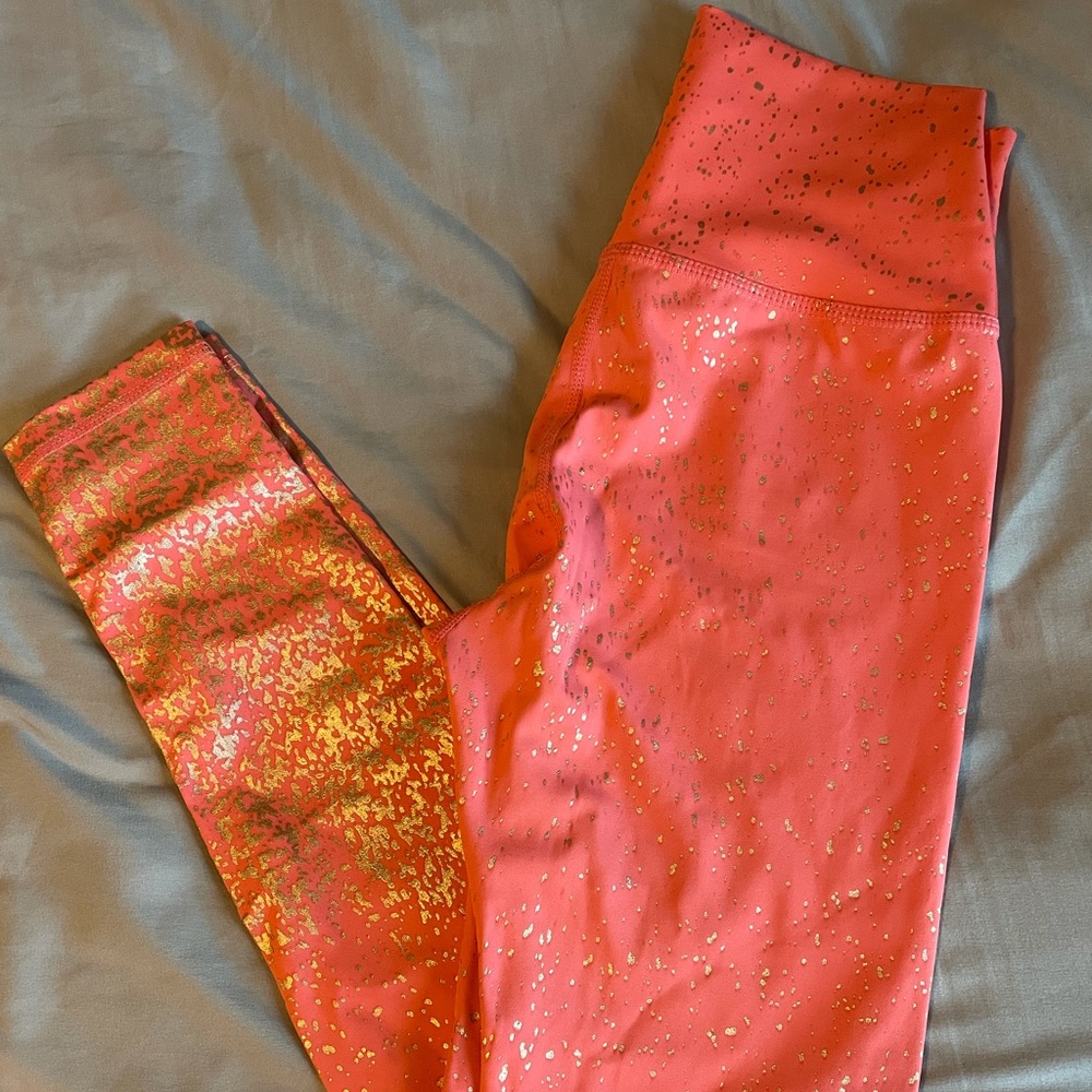 Buff bunny Coral Leggings w/gold detail
